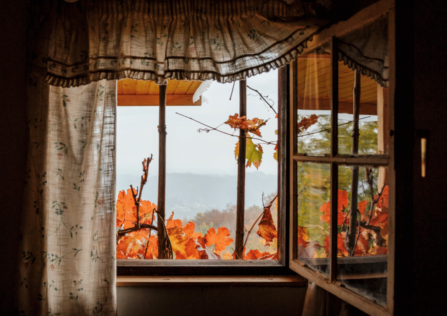 Okna, które zatrzymują ciepło i hałas – czy warto dopłacić do szyb próżniowych?