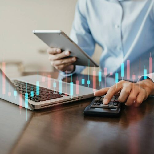 Tłumaczenia finansowe i biznesowe – dlaczego precyzyjna komunikacja jest kluczowa w międzynarodowej współpracy firm