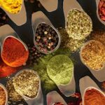 Efektywne pakowanie produktów sypkich – najlepsze metody i rozwiązania w automatyzacji produkcji